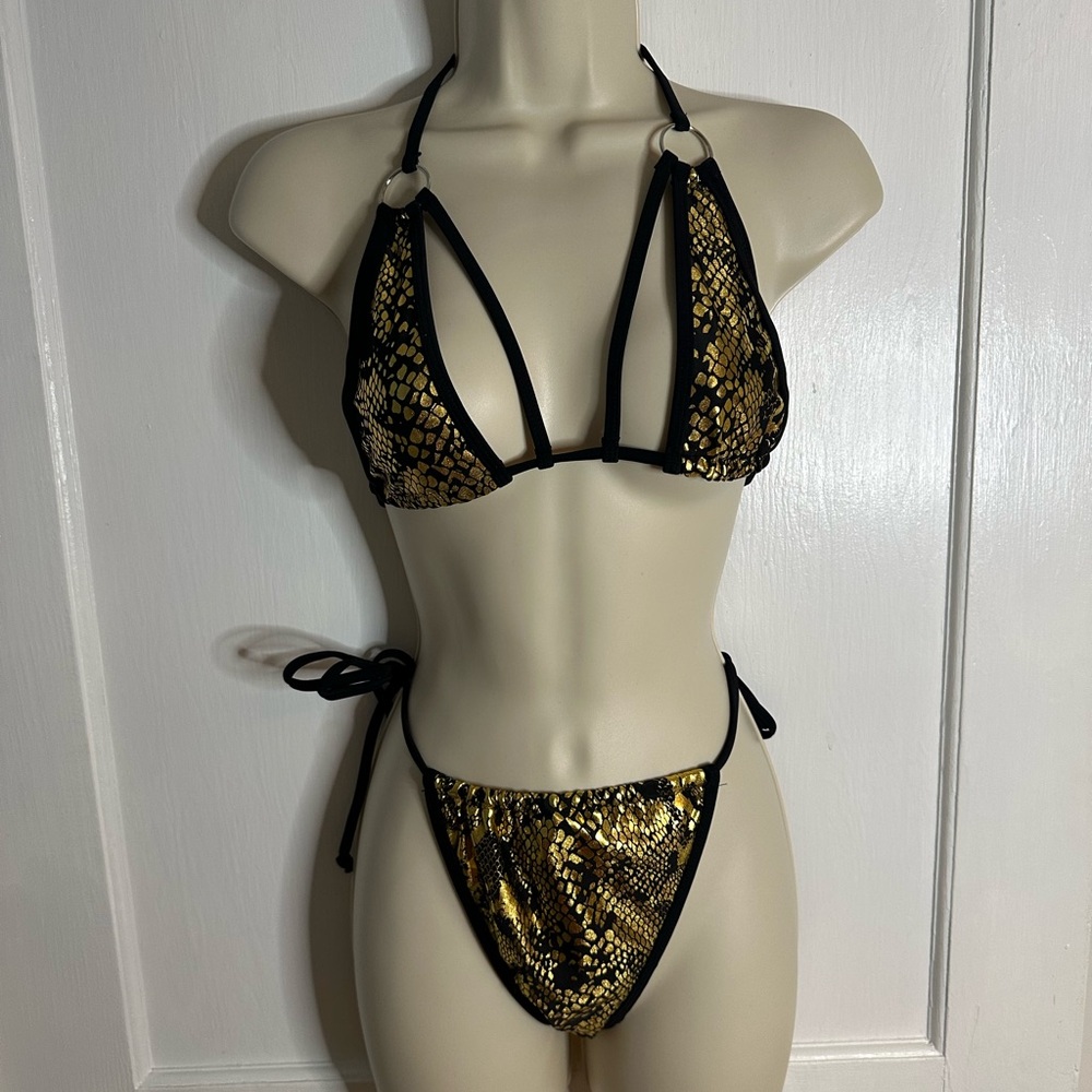 SHEIN Very Sexy Black and Gold Bikini. NEVER WORN ‼️